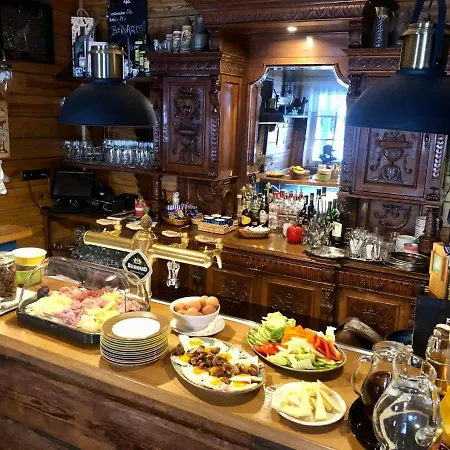 Maxmillian & Restaurant